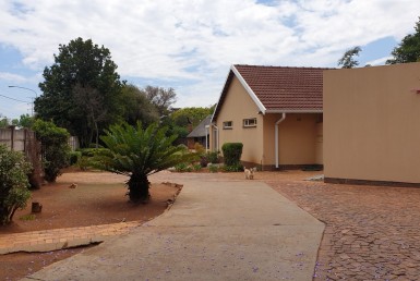 4 Bedroom House  For Sale in Lyttelton Manor | 1333456 | Property.CoZa