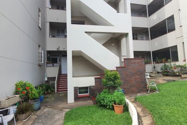 2 Bedroom Apartment / Flat  For Sale in Glenwood | 1333610 | Property.CoZa