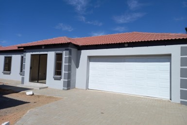 3 Bedroom House  For Sale in Secunda Ext 6 | 1334924 | Property.CoZa