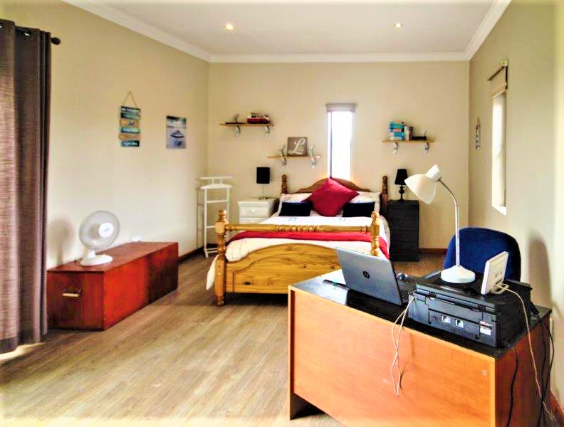 5 Bedroom   For Sale in Dunblane Estate | 1335367 |  Photo Number 15