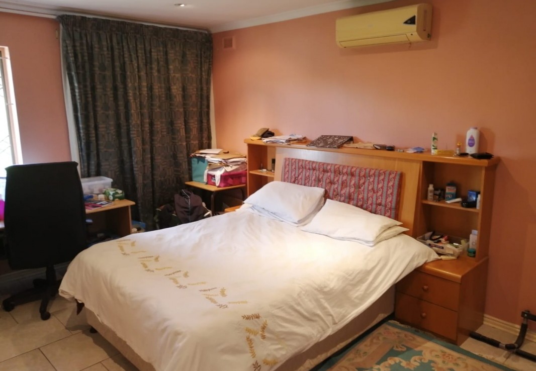 4 Bedroom   For Sale in Sydenham | 1335641 |  Photo Number 11