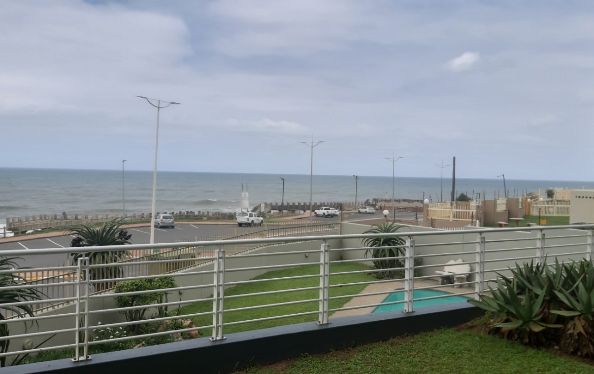 3 Bedroom Apartment / Flat  For Sale in Margate Beach | 1335854 |  Photo Number 4