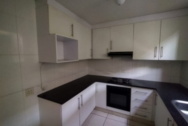 2 Bedroom Townhouse  To Rent in Northcliff | 1337329 | Property.CoZa