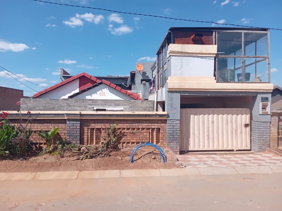 11 Bedroom House  For Sale in Kaalfontein | 1337859 | Property.CoZa