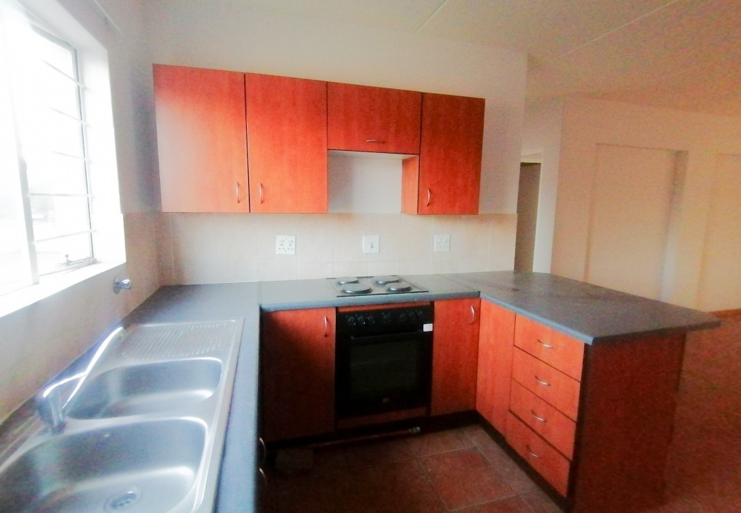 2 Bedroom   To Rent in Clubview | 1338232 |  Photo Number 8