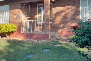 3 Bedroom Townhouse  For Sale in Scottsville & Ext | 1341820 | Property.CoZa