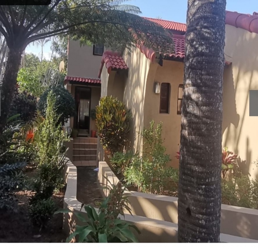 3 Bedroom Townhouse  For Sale in Uvongo | 1342460 | Property.CoZa