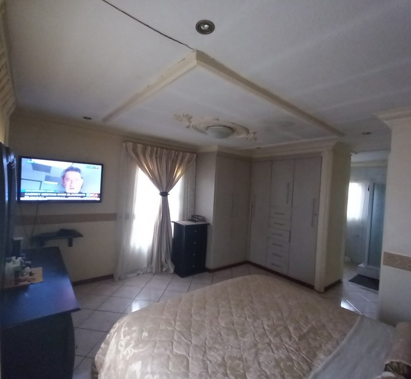 2 Bedroom House  For Sale in Temong | 1342955 |  Photo Number 20