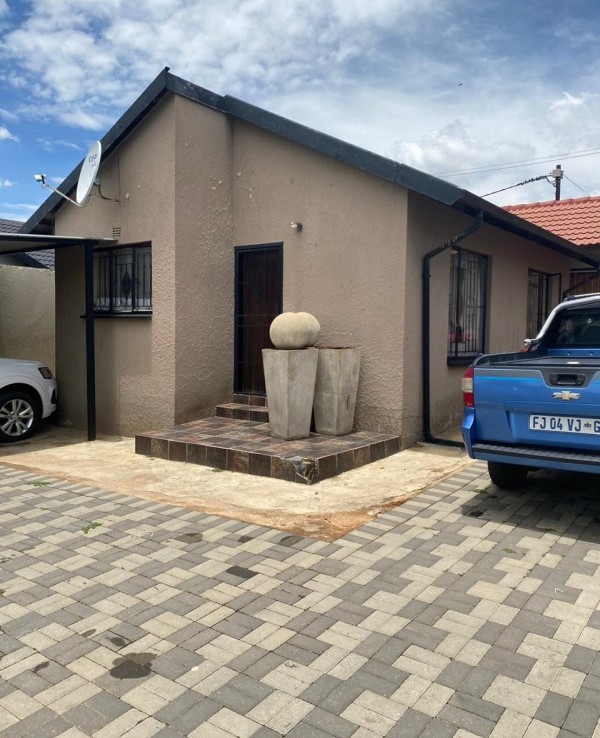 2 Bedroom House  For Sale in Kaalfontein | 1345153 |  Photo Number 3