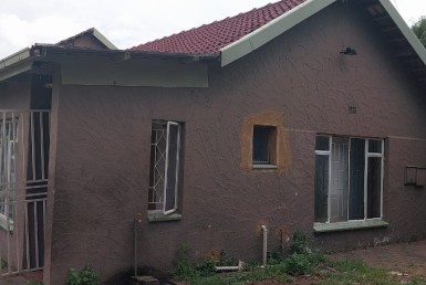 11 Bedroom House  For Sale in Rhodesfield | 1347233 | Property.CoZa
