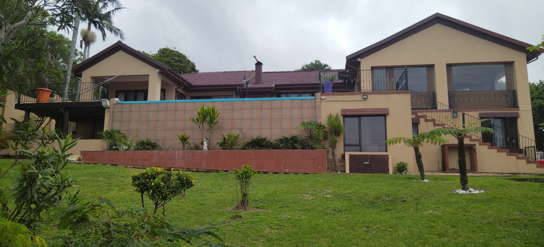 6 Bedroom House  For Sale in Uvongo Beach | 1347756 | Property.CoZa