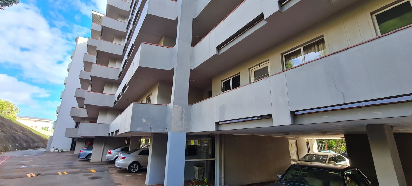 3 Bedroom Apartment / Flat  For Sale in Umgeni Park | 1350455 | Property.CoZa