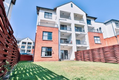 3 Bedroom Townhouse  For Sale in Greenstone Hill | 1350638 | Property.CoZa