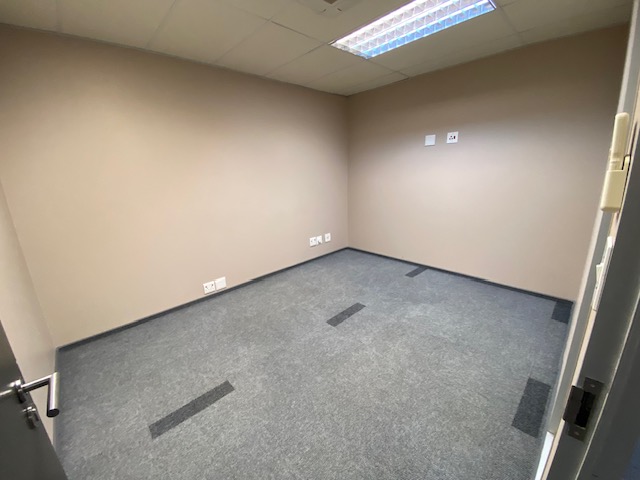 Office  To Rent in Die Hoewes | 1353991 |  Photo Number 3