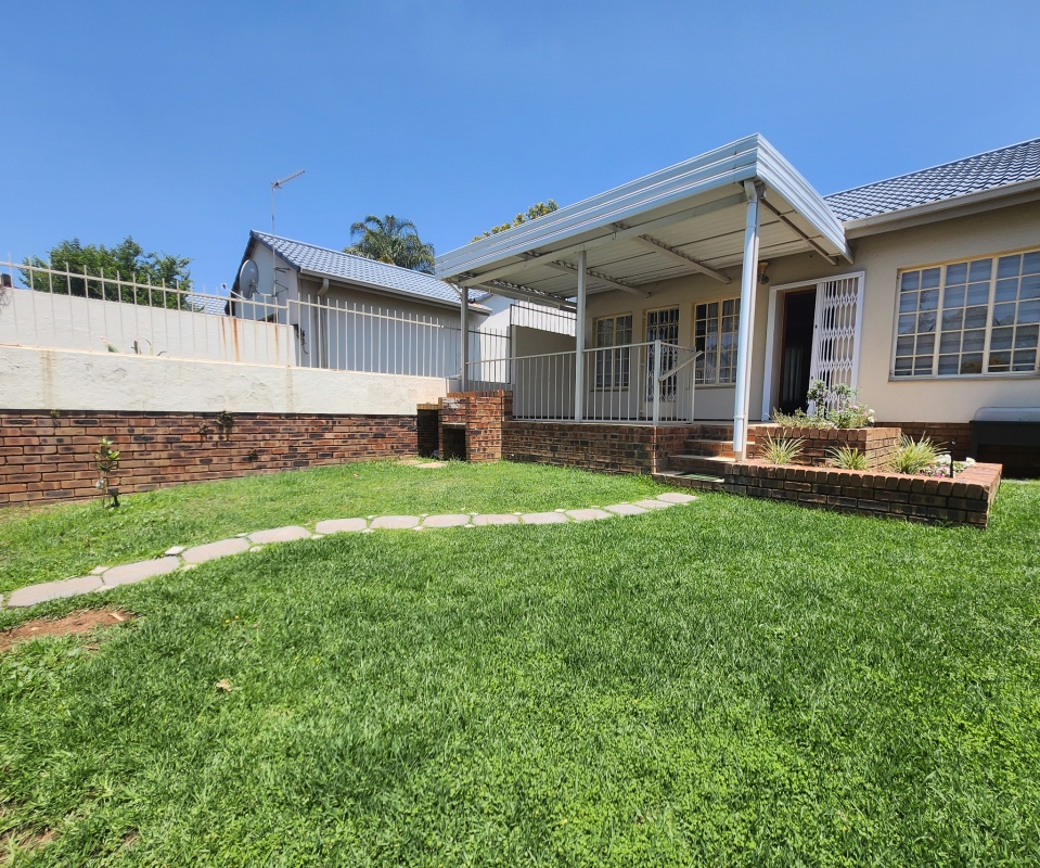 3 Bedroom Townhouse  To Rent in Garsfontein | 1356700 | Property.CoZa