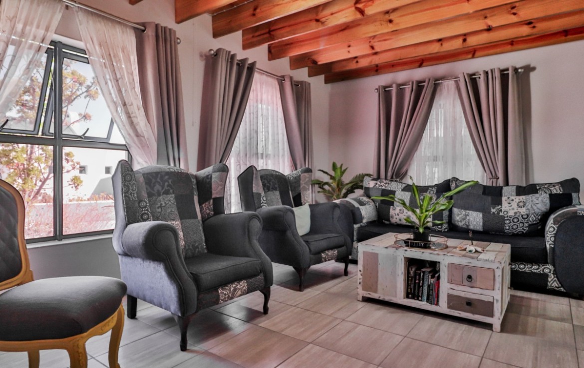 4 Bedroom House  For Sale in Dwarskersbos | 1357449 |  Photo Number 17