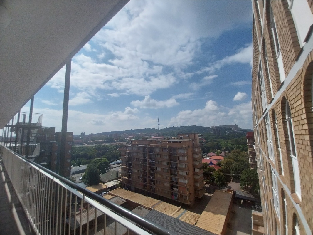 Apartment / Flat  For Sale in Pretoria Central | 1358817 | Property.CoZa