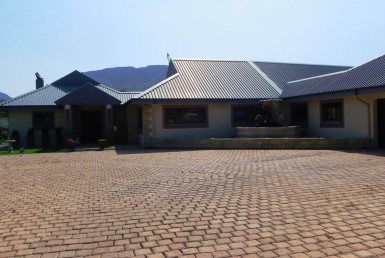 5 Bedroom House  For Sale in Harrismith | 1249385 | Property.CoZa