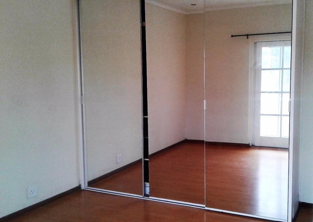 Apartment / Flat  For Sale in Rondebosch | 952681 |  Photo Number 2