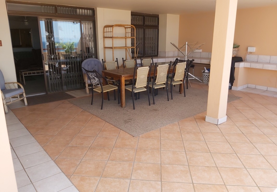 3 Bedroom   For Sale in Manaba Beach | 1318439 |  Photo Number 7
