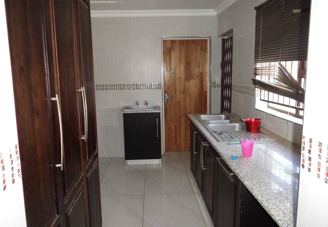 4 Bedroom Small Holding (Plot)  For Sale in Bainsvlei | 1323965 |  Photo Number 8