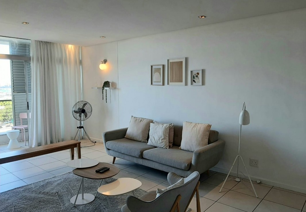 2 Bedroom Apartment / Flat  For Sale in De Waterkant | 1324997 |  Photo Number 4