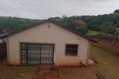 2 Bedroom House  For Sale in Lamontville | 1327076 | Property.CoZa